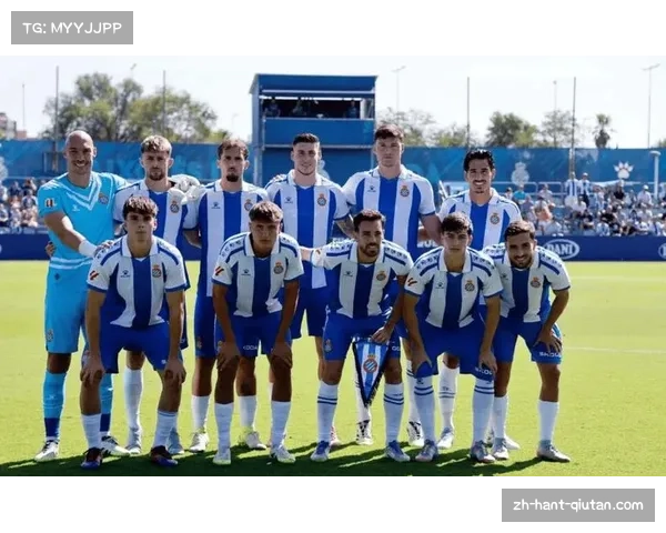 蒂莱曼斯成维拉进攻节拍器 长传调度展现组织能力